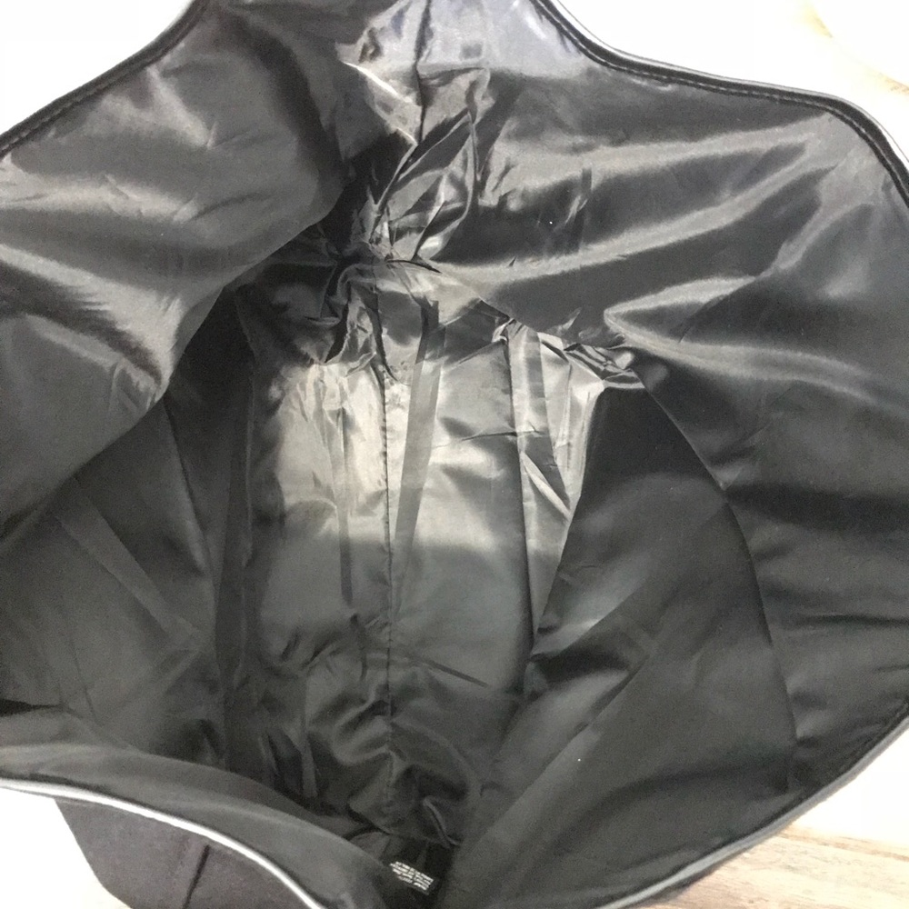 👛 NWT Victoria’s Secret women’s sequins tote - Picture 6 of 6